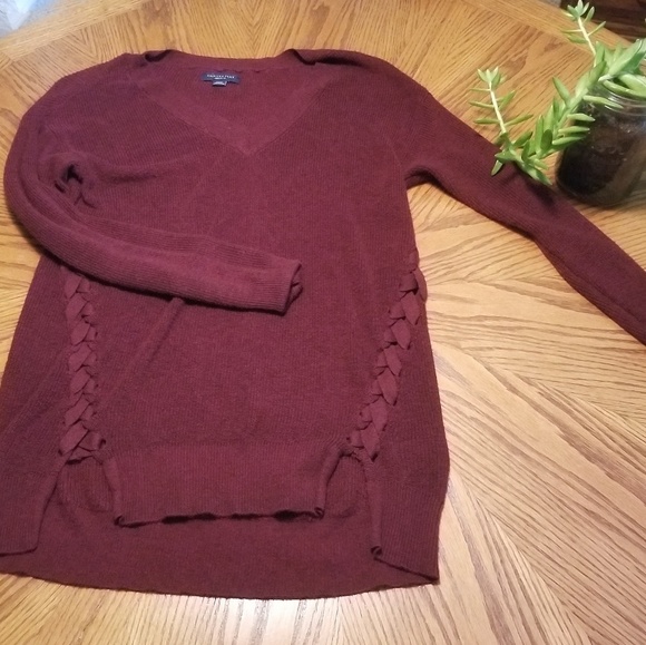 American Eagle Outfitters Sweaters - American Eagle Maroon jegging Fit Sweater